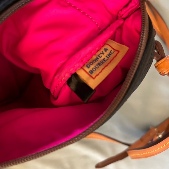 Dooney & Bourke | Triple Zip Nylon Crossbody | Black & Brown - Picture 3 of 6